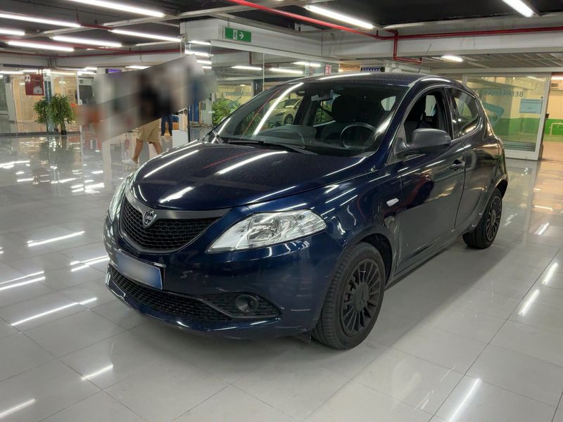 Lancia Ypsilon 1.2 LPG Elefantino Blu