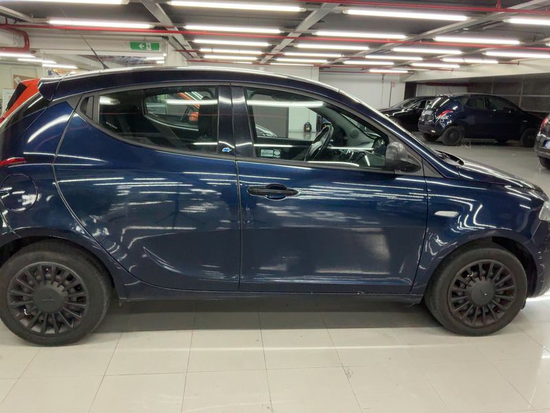 Lancia Ypsilon 1.2 LPG Elefantino Blu — zdjęcie 7