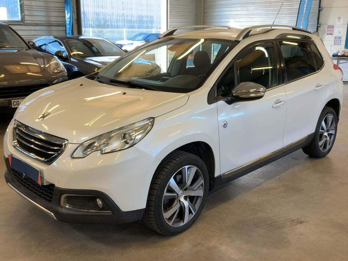 Peugeot 2008 1.2 PureTech Crossway