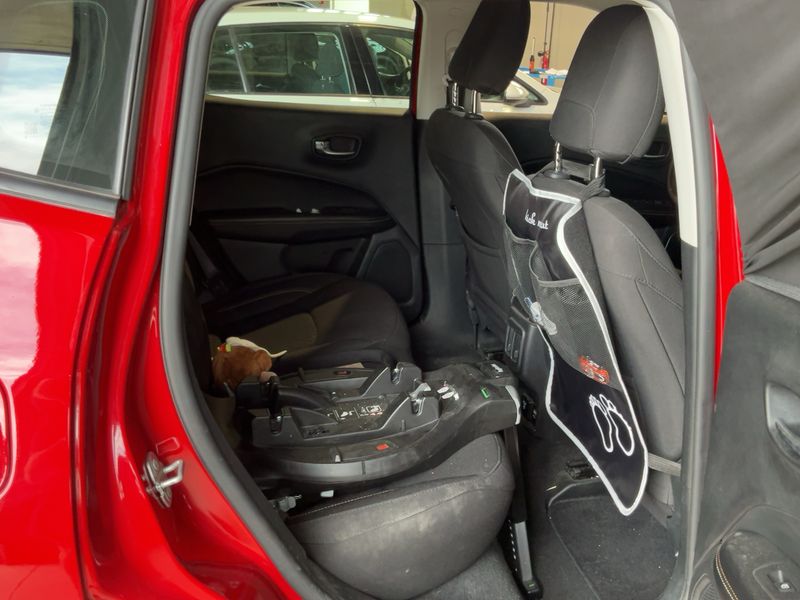 Jeep Compass 2.0 M-Jet Longitude 4WD 2021 – снимка 19