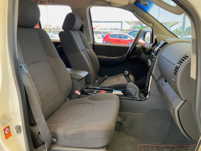 Nissan Pathfinder 2.5 dCi LE — zdjęcie 11