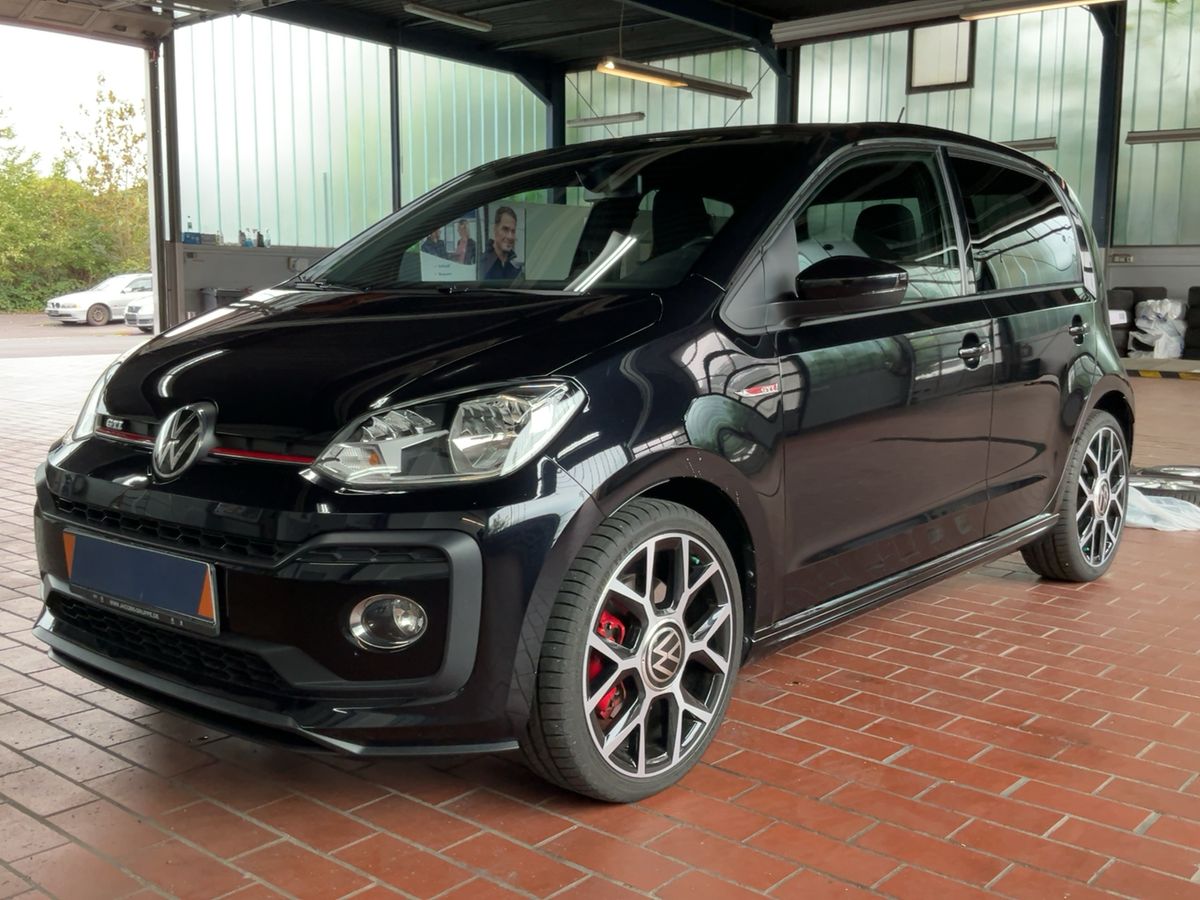 Volkswagen up! 1.0 TSI GTI