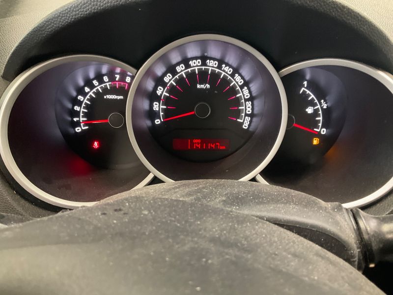 Kia Venga 1.4 Edition 7 — zdjęcie 4