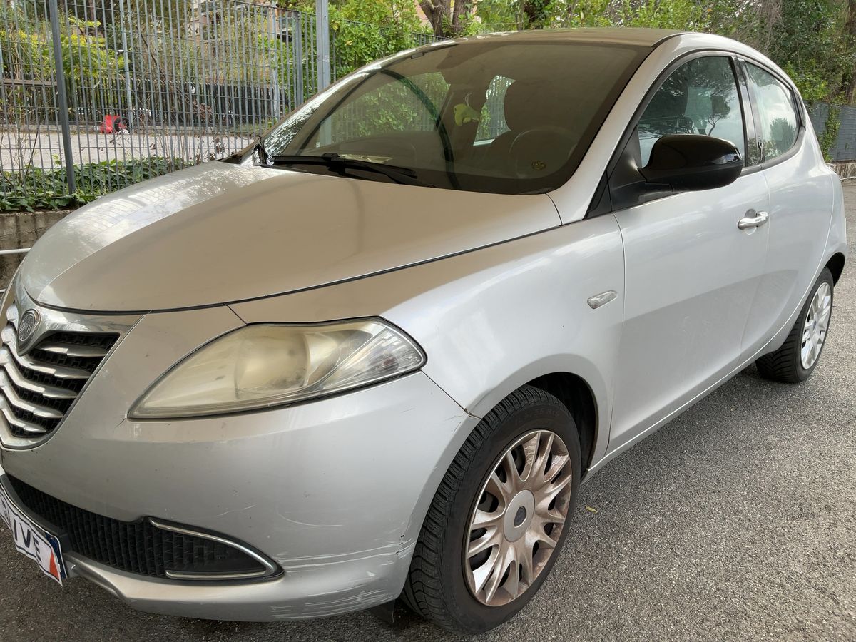 Lancia Ypsilon 1.3 JTD Gold