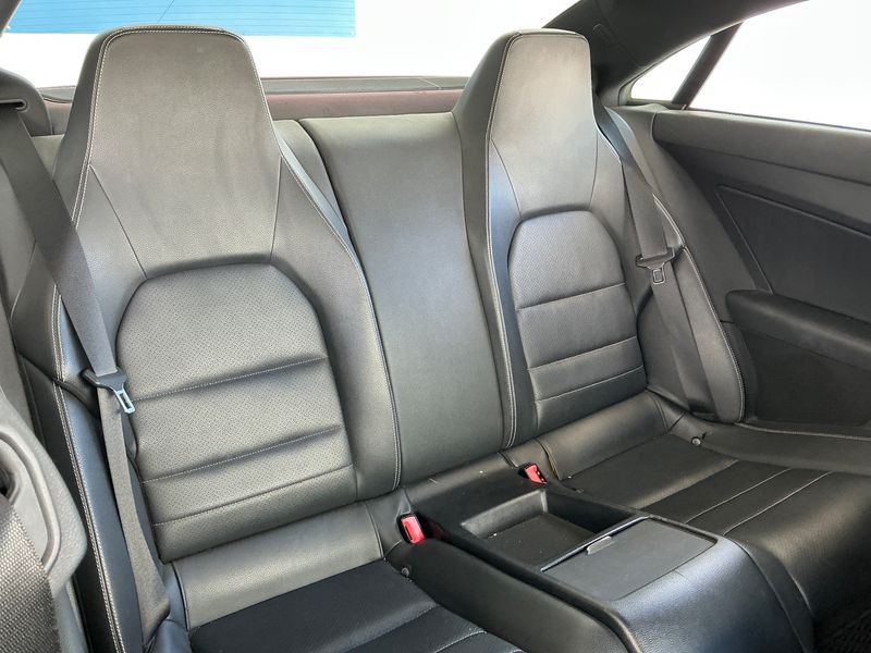 Mercedes-Benz E-Klasse E 250 CGI BlueEfficiency Elegance — zdjęcie 14