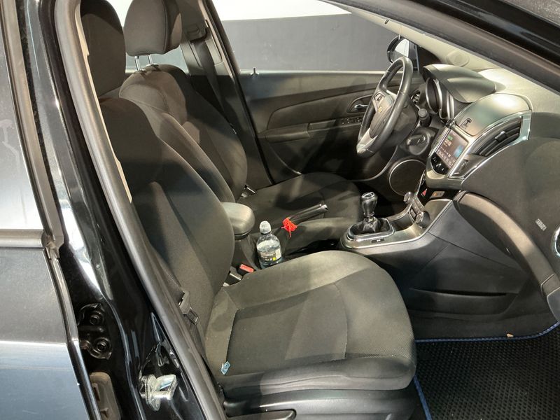 Chevrolet Cruze 1.6 LT+ — zdjęcie 3