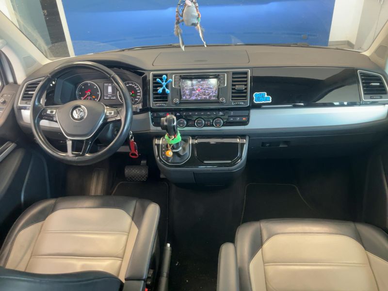 Volkswagen T6 Multivan 2.0 TDI Highline 4Motion — zdjęcie 12