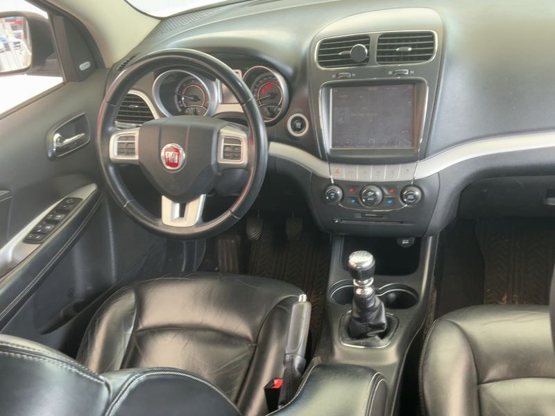 Fiat Freemont 2.0 Multijet Lounge — zdjęcie 12