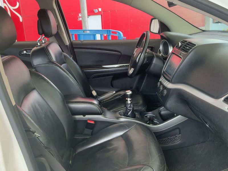 Fiat Freemont 2.0 Multijet Lounge — zdjęcie 11