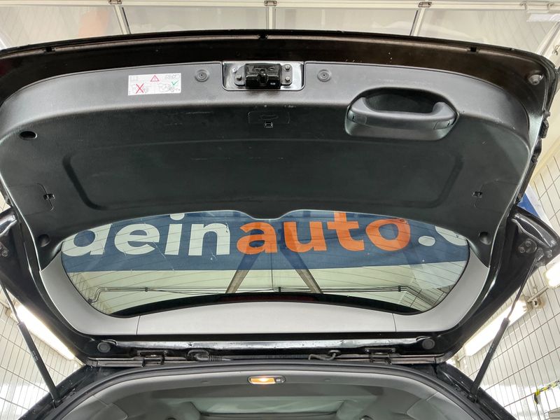 Kia Sorento 2.2 CRDi Spirit 4WD 2011 – снимка 33