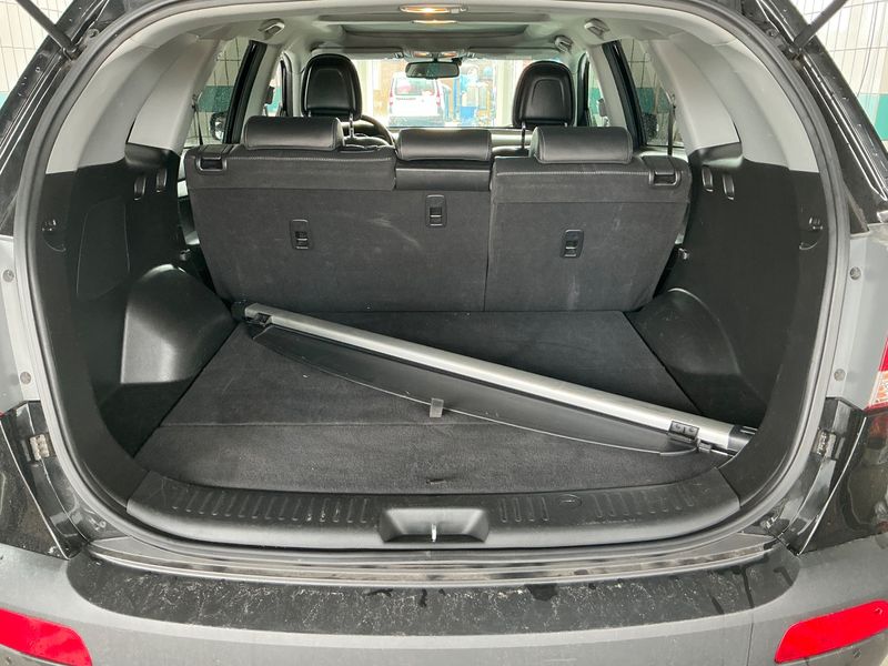 Kia Sorento 2.2 CRDi Spirit 4WD — zdjęcie 10