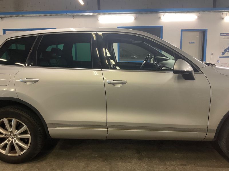 Volkswagen Touareg 3.0 V6 TDI BlueMotion Tech — zdjęcie 7