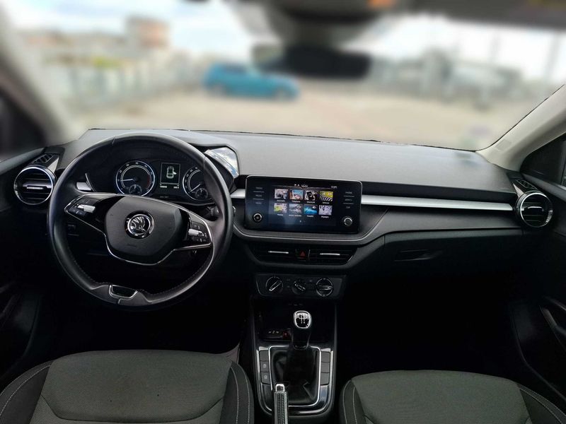 Skoda Fabia 1.0 TSI Ambition — zdjęcie 11