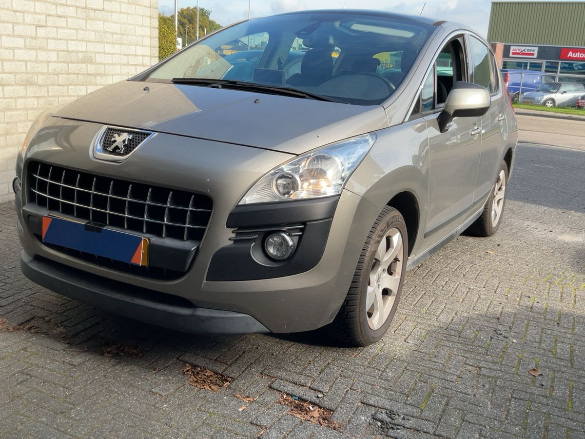 Peugeot 3008 1.6 THP Premium