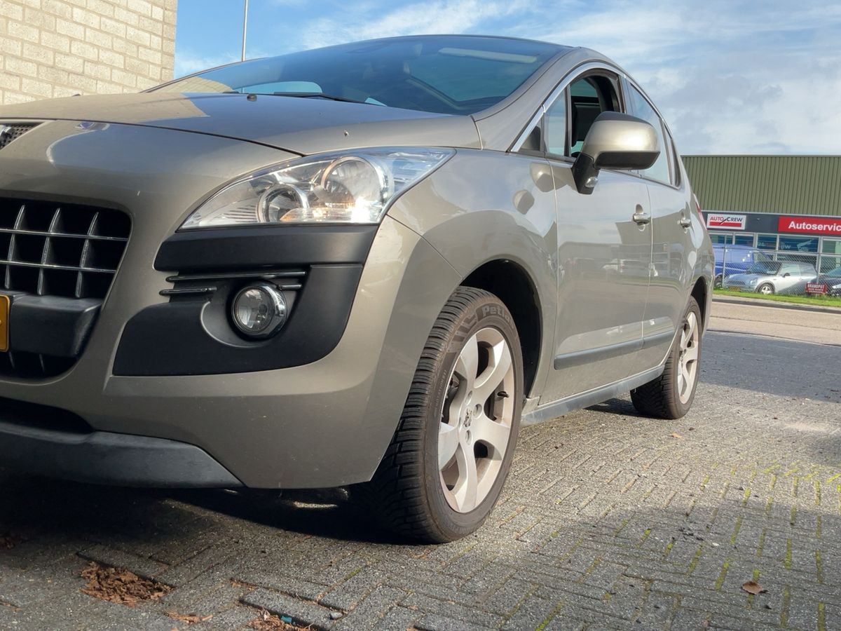 Peugeot 3008 1.6 THP Premium