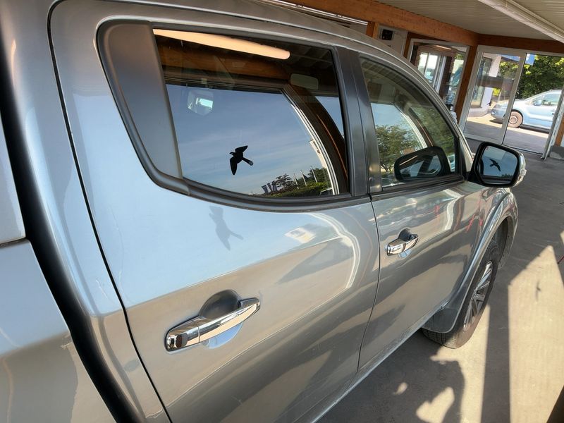 Mitsubishi L 200 2.4 DI-D Plus Doppelkabine 4WD — zdjęcie 7