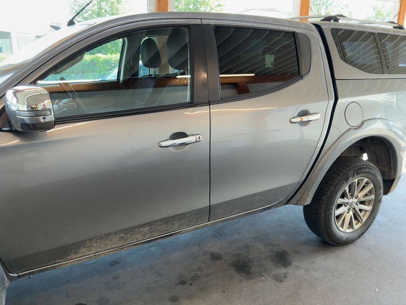 Mitsubishi L 200 2.4 DI-D Plus Doppelkabine 4WD — zdjęcie 4