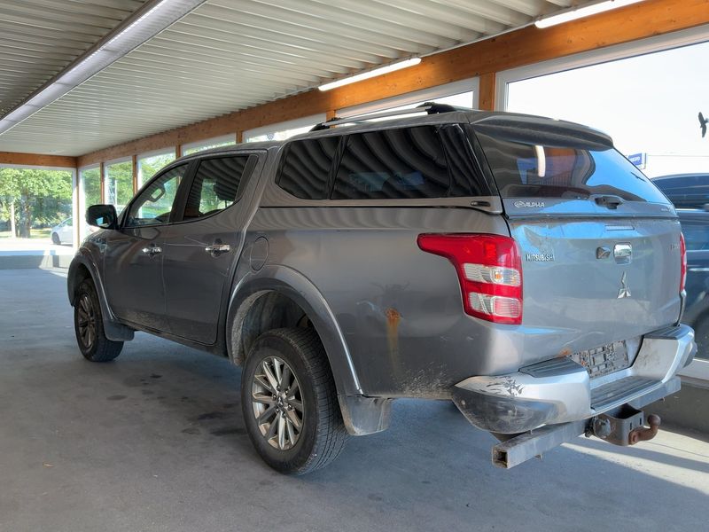 Mitsubishi L 200 2.4 DI-D Plus Doppelkabine 4WD — zdjęcie 3