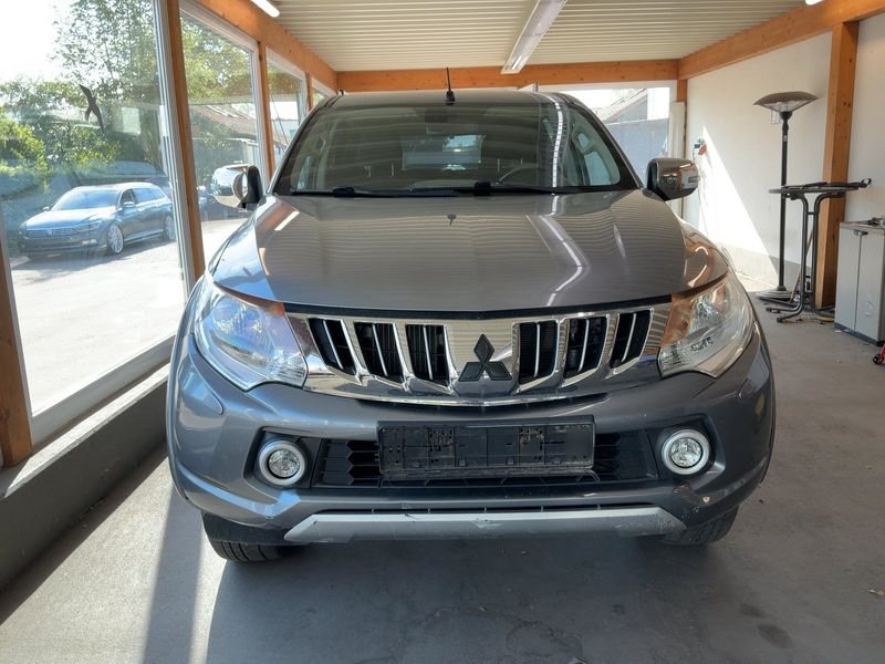 Mitsubishi L 200 2.4 DI-D Plus Doppelkabine 4WD — zdjęcie 9