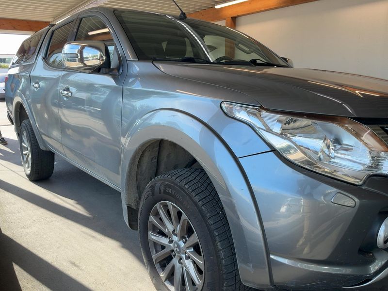 Mitsubishi L 200 2.4 DI-D Plus Doppelkabine 4WD — zdjęcie 8