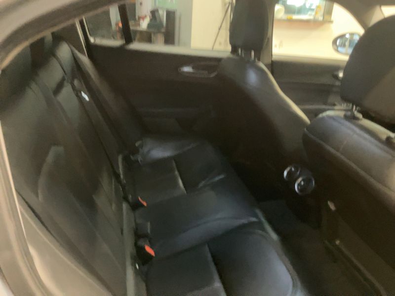 Alfa Romeo Giulia 2.2 JTDM Business — zdjęcie 14