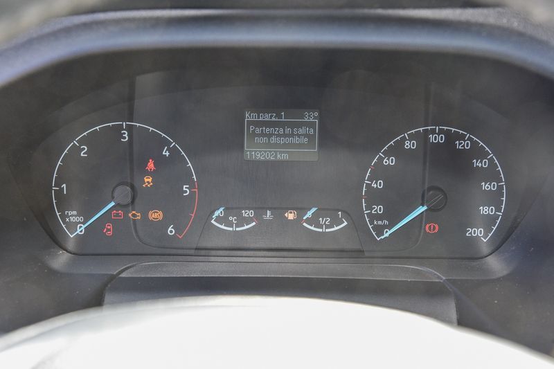 Ford Transit Custom 2.0 TDCi Mild-Hybrid 300 L1 Trend — zdjęcie 12