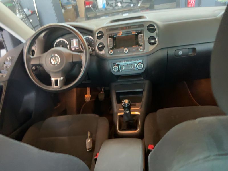 Volkswagen Tiguan 2.0 TDI Sport & Style 4Motion — zdjęcie 12