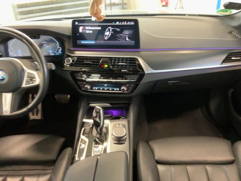 BMW 5er 530e xDrive M Sport 2022 – снимка 18