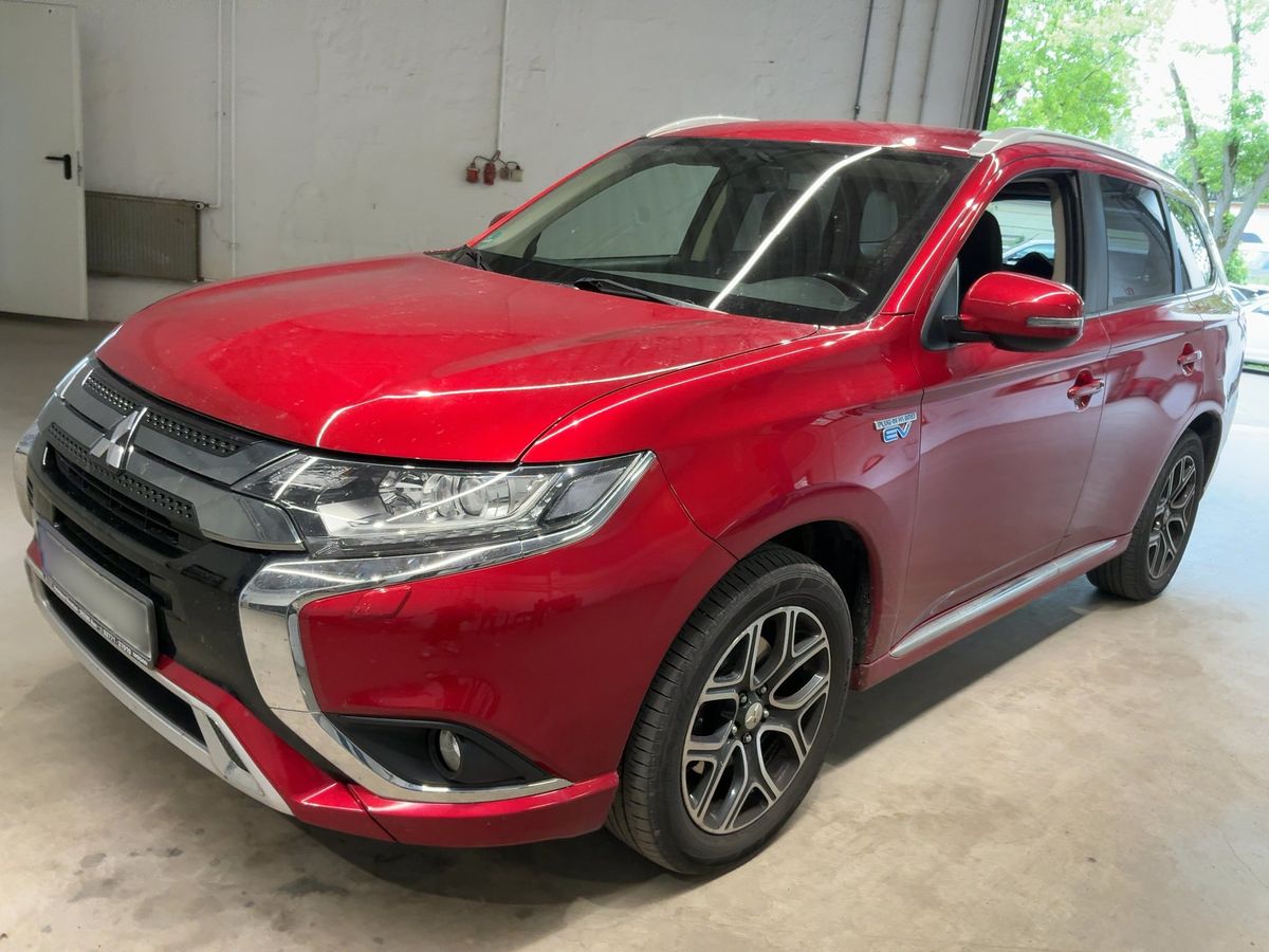 Mitsubishi Outlander 2019 — photo 1