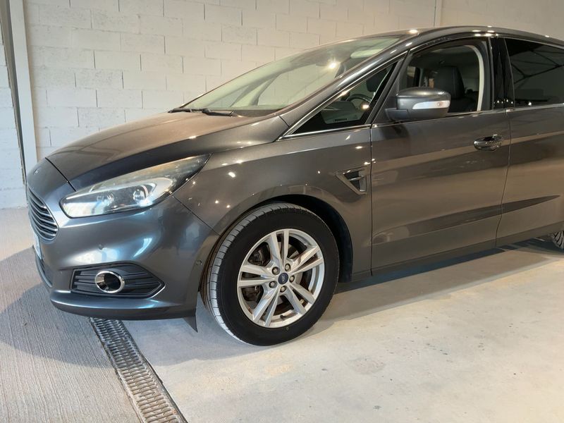 Ford S-Max 2.0 TDCi Titanium — zdjęcie 2