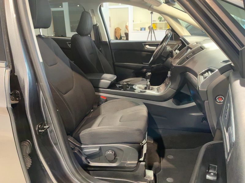Ford S-Max 2.0 TDCi Titanium — zdjęcie 11