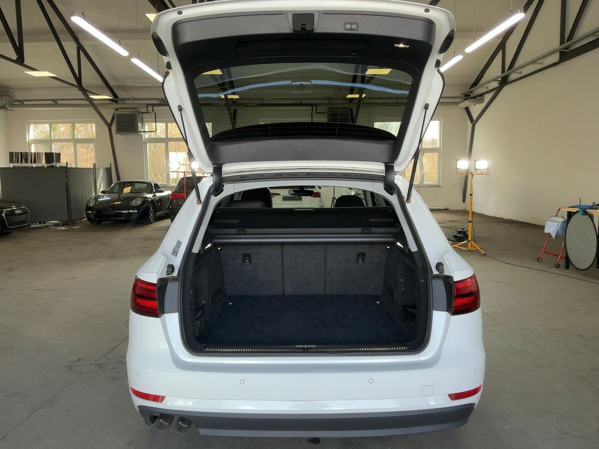 Audi A4 2017 — photo 16