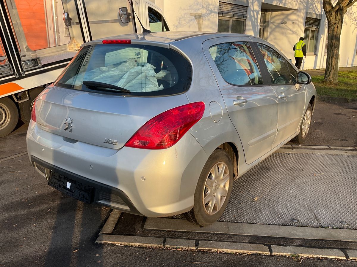 Peugeot 308 1.6 THP Platinum