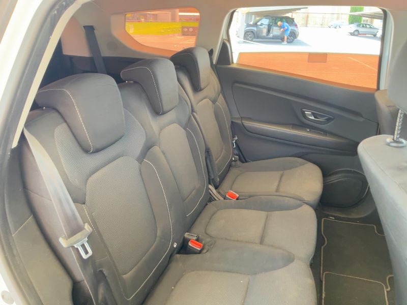 Renault Grand Scenic 1.2 TCe Energy Grand Life — zdjęcie 14