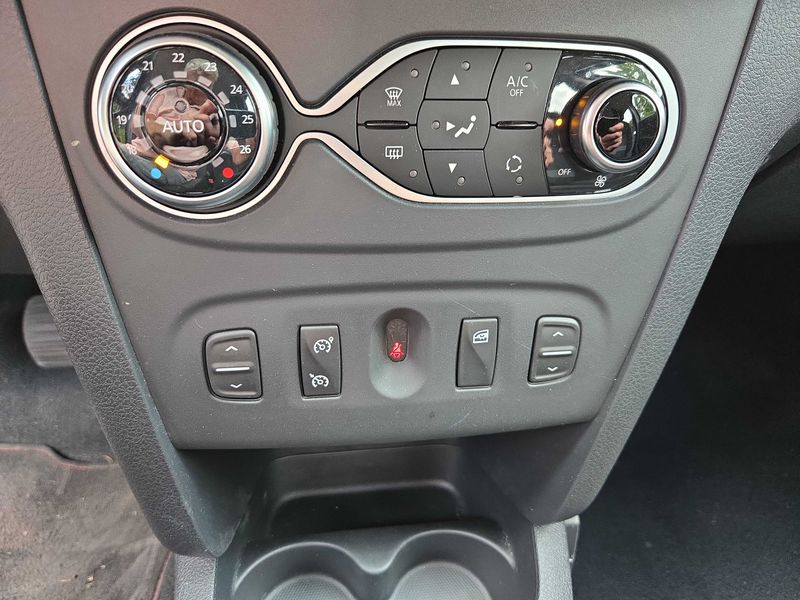 Dacia Sandero 0.9 TCe Stepway Ambiance — zdjęcie 22
