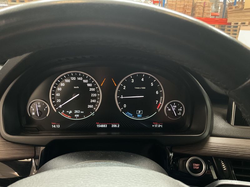 BMW X5 xDrive 40e — zdjęcie 13