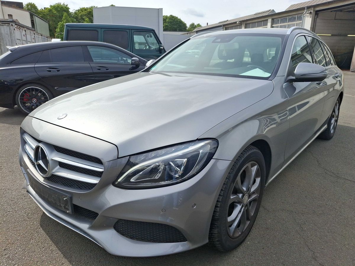 Mercedes-Benz C-Klasse 2016 — photo 1