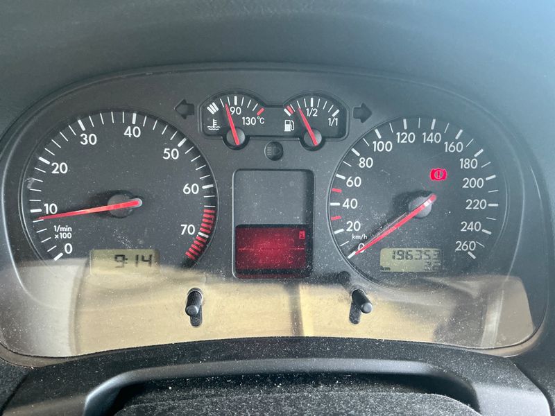Volkswagen Golf IV 1.6 Highline — zdjęcie 4