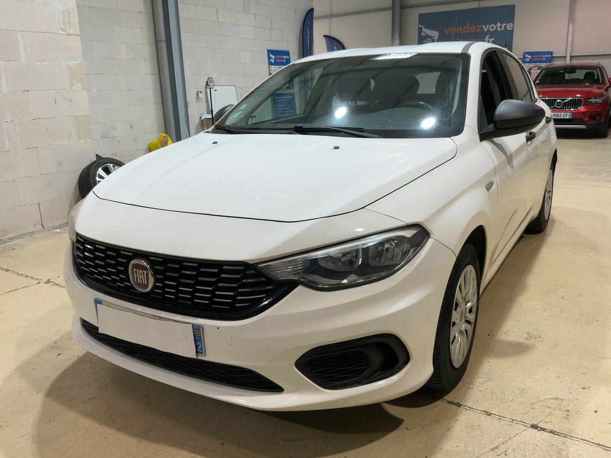 Fiat Tipo 2017 — photo 1