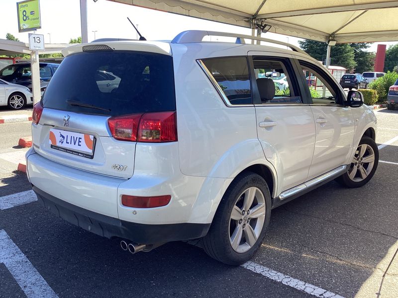 Peugeot 4007 2.2 HDi Exclusive — zdjęcie 2