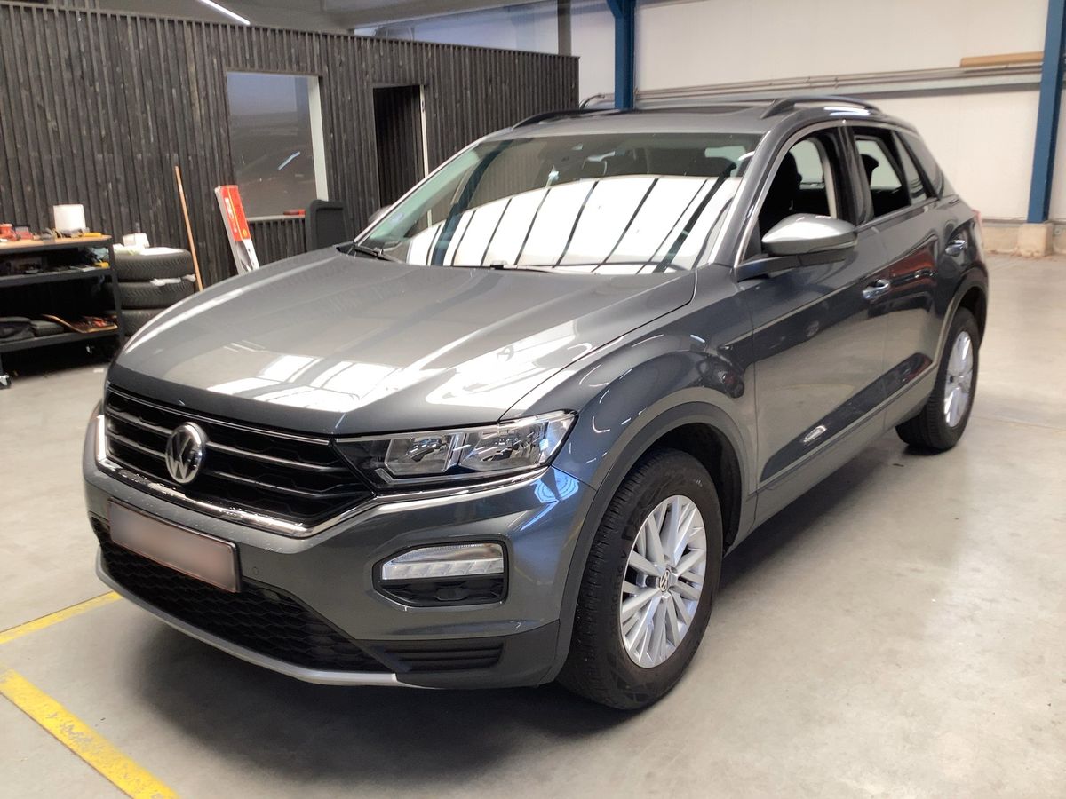 Volkswagen T-Roc 2020 — photo 1