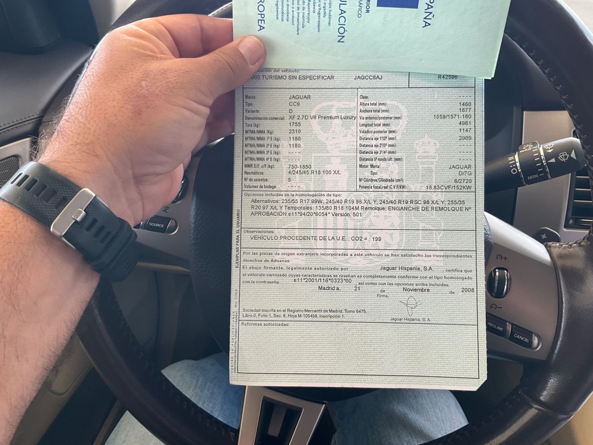 Jaguar XF 2.7 D V6 Luxury