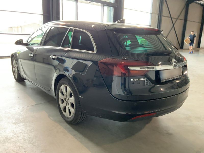 Opel Insignia Sports Tourer 1.6 CDTI DPF Innovation — zdjęcie 3