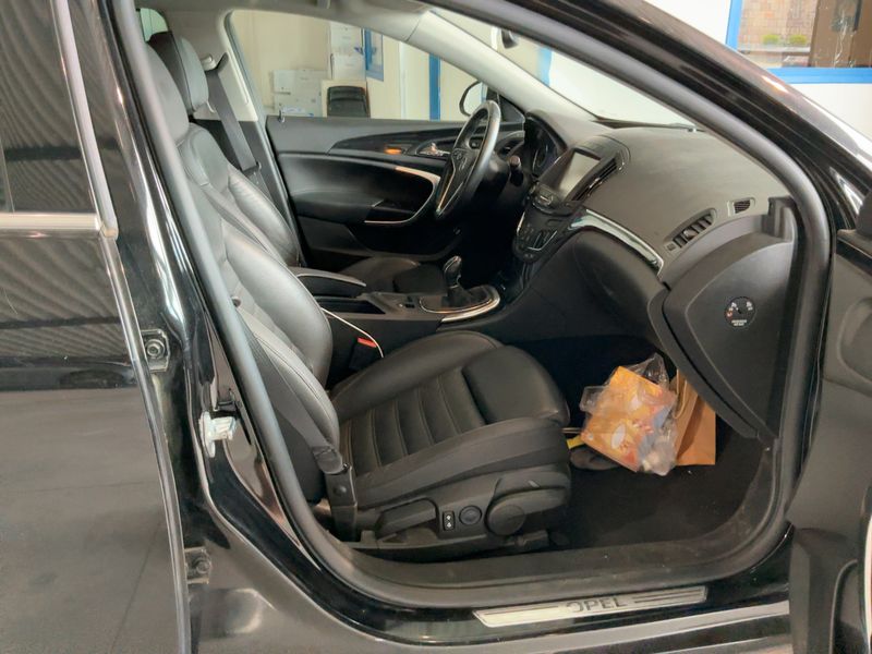 Opel Insignia Sports Tourer 1.6 CDTI DPF Innovation — zdjęcie 11