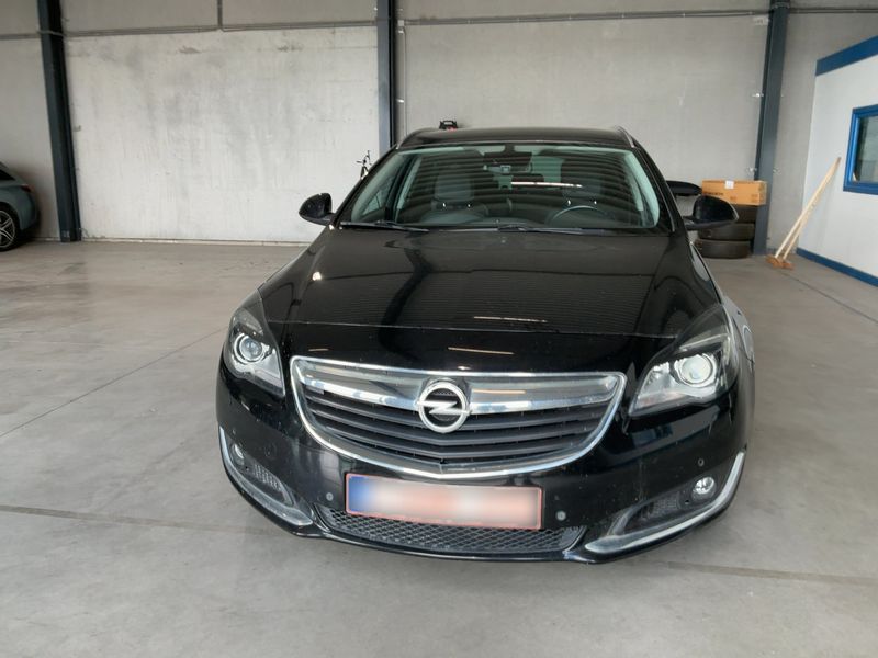 Opel Insignia Sports Tourer 1.6 CDTI DPF Innovation — zdjęcie 9