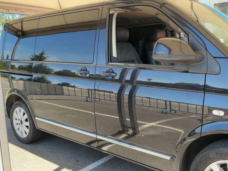 Volkswagen T5 Multivan 2.0 TDI Highline — zdjęcie 7