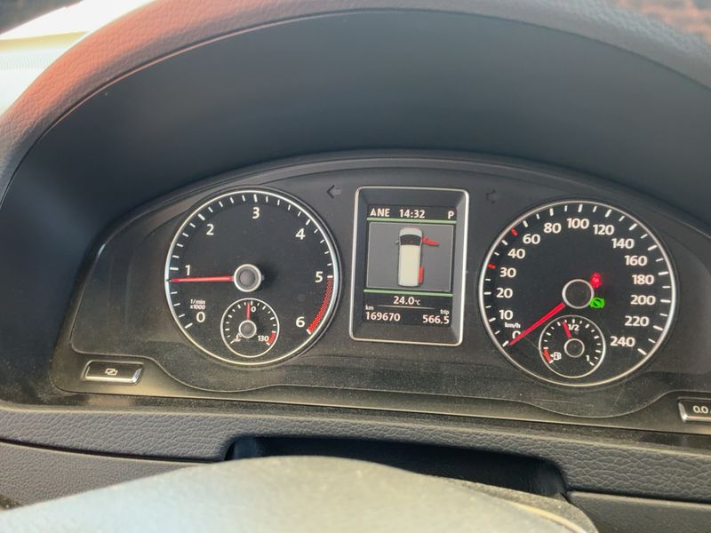 Volkswagen T5 Multivan 2.0 TDI Highline — zdjęcie 13