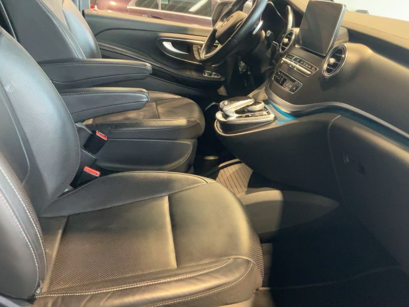 Mercedes-Benz V-Klasse V 250 d lang 4Matic BlueTEC Avantgarde Edition — zdjęcie 11