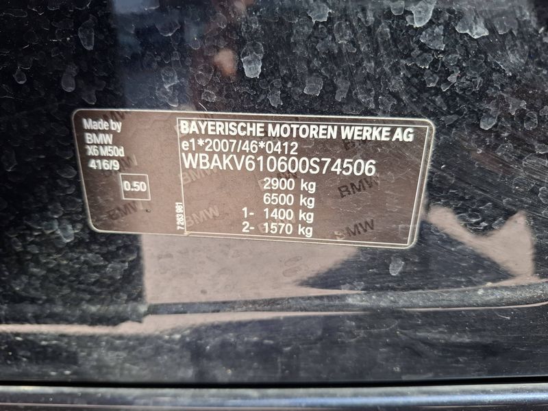 BMW X6 M50d — zdjęcie 15