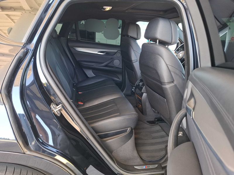 BMW X6 M50d — zdjęcie 14